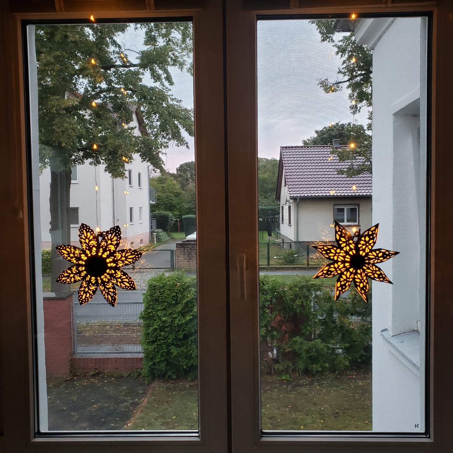 Origami Schwarzer Stern Nr. 1  (20 cm)
